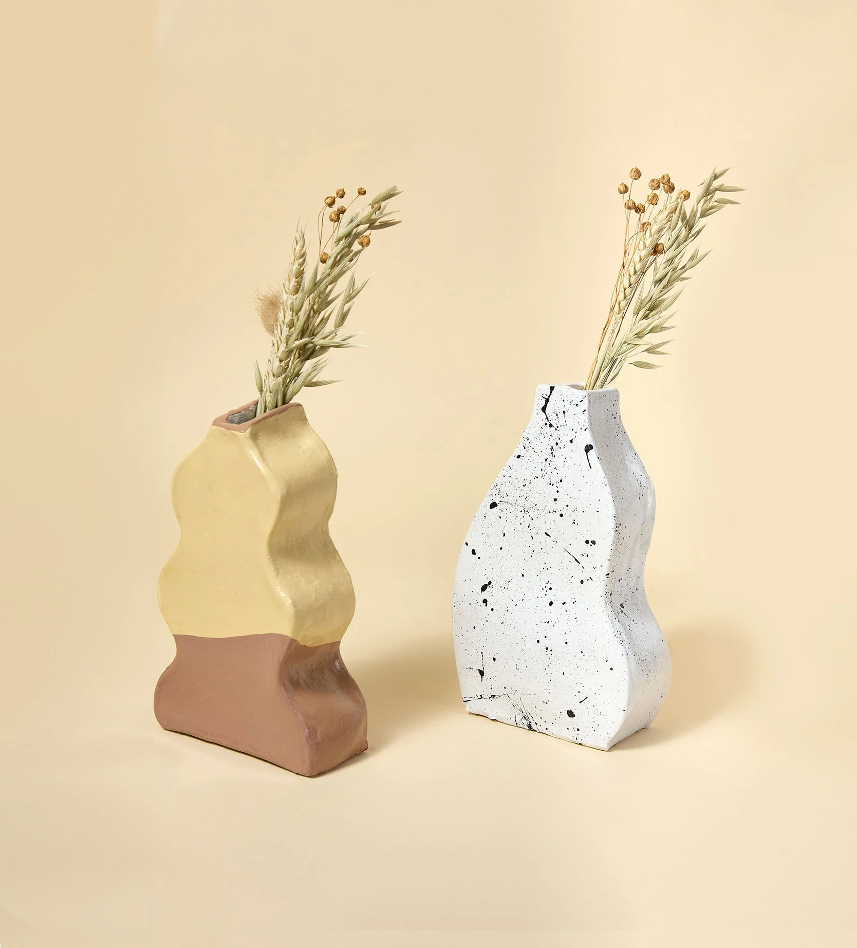 Blissful Blooms Minimalist Vase - Image 20